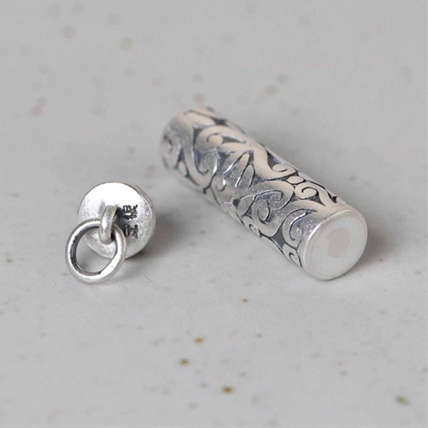 Christmas Gift-999 Sterling Silver Flower Vintage Keepsake Ashes Necklace Urn Pendant Cremation Memorial Jewelry for Women, Girls.